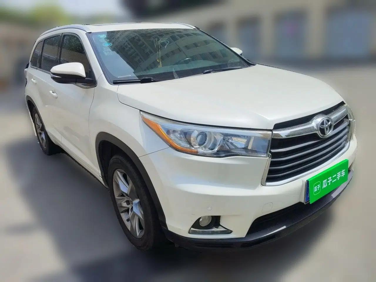 Toyota Highlander 2015 2.0T Four-Wheel Drive Luxury Edition 7-Seater — миниатюра 3