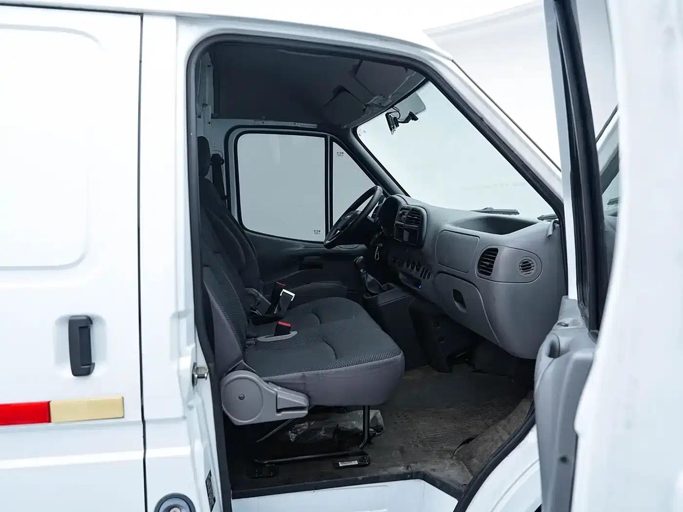 Teshun 2019 2.8T Commercial Vehicle Short Wheelbase Mid-Roof 3-Seater National VI JX493 — миниатюра 14