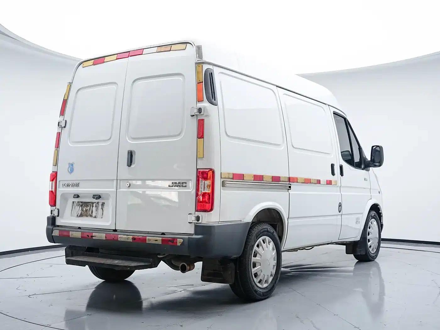 Teshun 2019 2.8T Commercial Vehicle Short Wheelbase Mid-Roof 3-Seater National VI JX493 — миниатюра 18