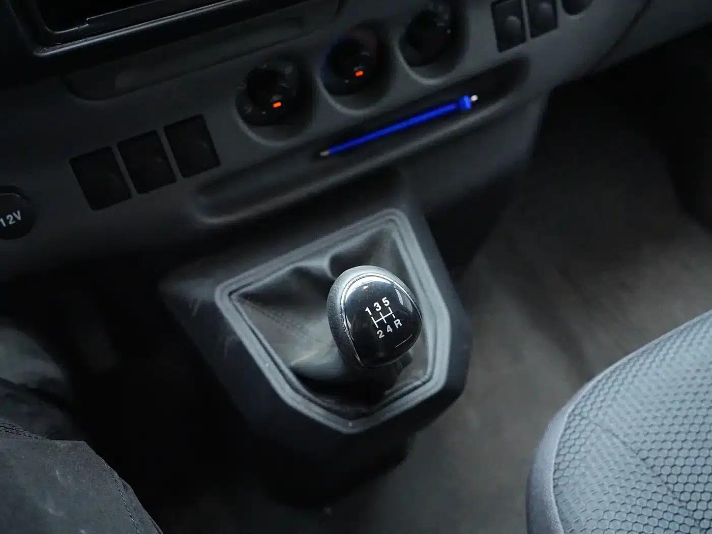 Teshun 2019 2.8T Commercial Vehicle Short Wheelbase Mid-Roof 3-Seater National VI JX493 — миниатюра 8