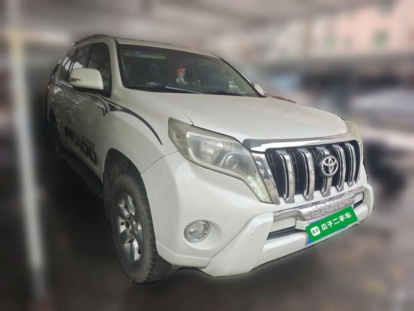 Toyota Prado 2016 2.7L Automatic Standard Edition — миниатюра 3