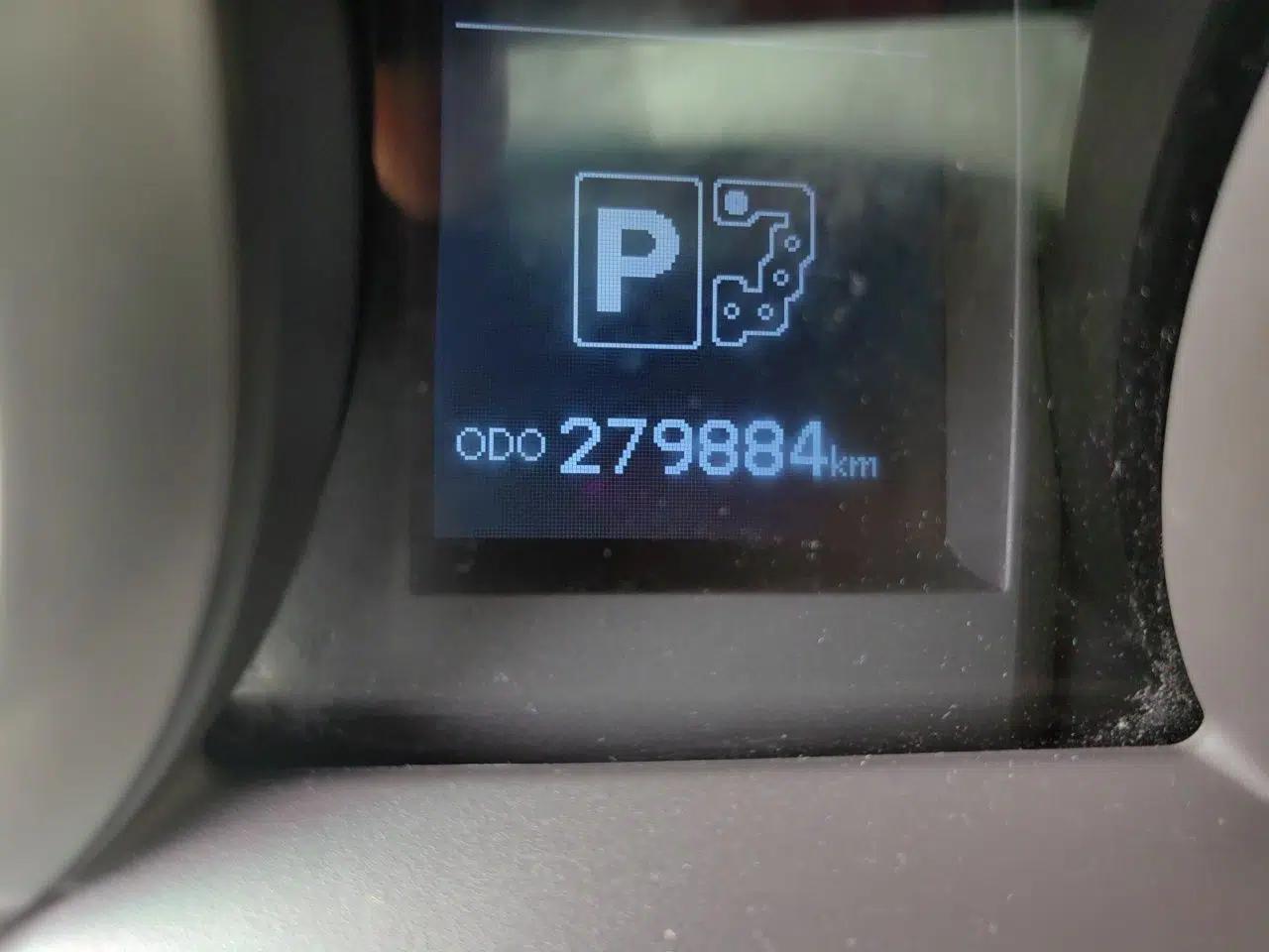 Toyota Prado 2010 4.0L Automatic TX-L — миниатюра 12