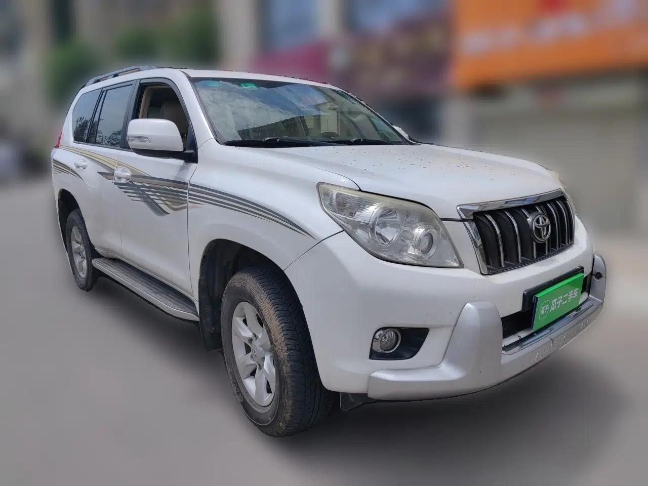 Toyota Prado 2010 4.0L Automatic TX-L — миниатюра 3