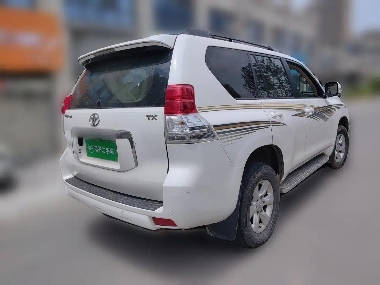 Toyota Prado 2010 4.0L Automatic TX-L — миниатюра 6