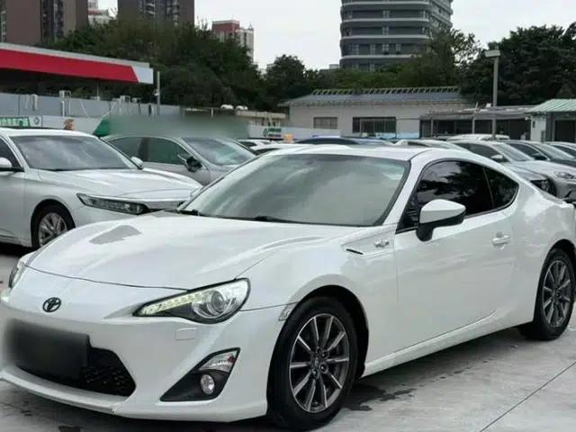 Toyota 86 2014 2.0L Automatic Luxury Version