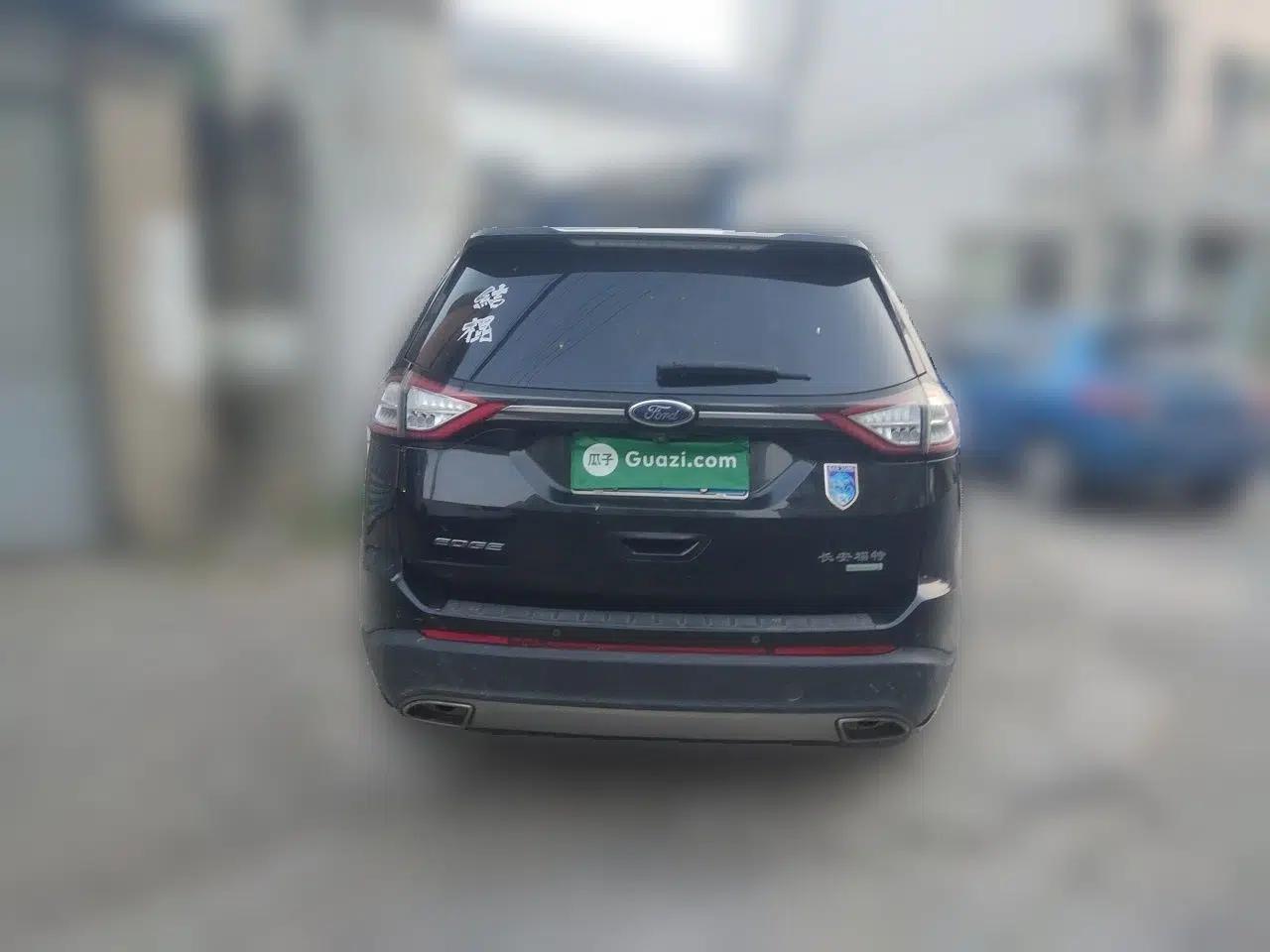 Ford Edge 2015 2.0T GTDi Two-Wheel-Drive Platinum Edition — миниатюра 5