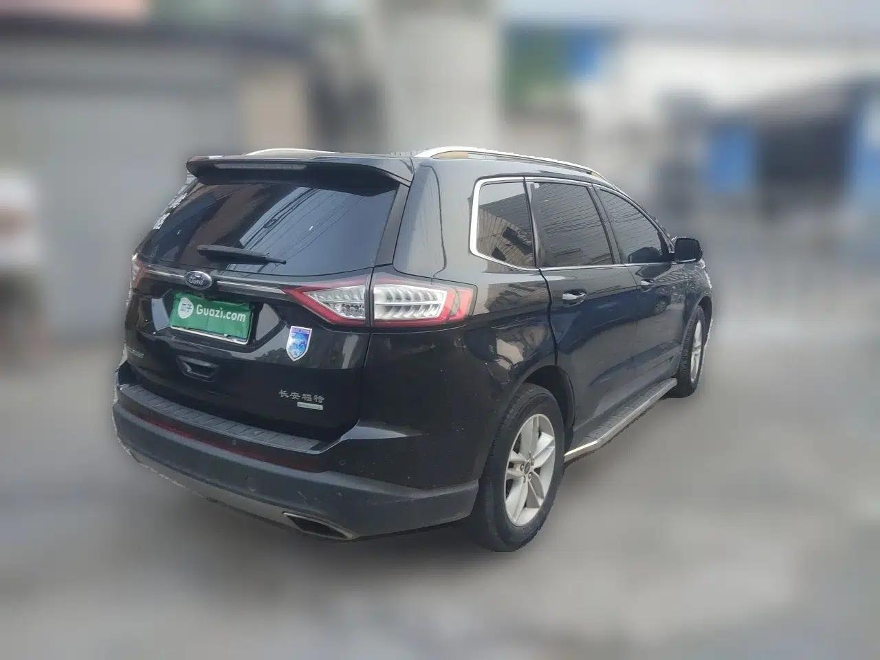 Ford Edge 2015 2.0T GTDi Two-Wheel-Drive Platinum Edition — миниатюра 6