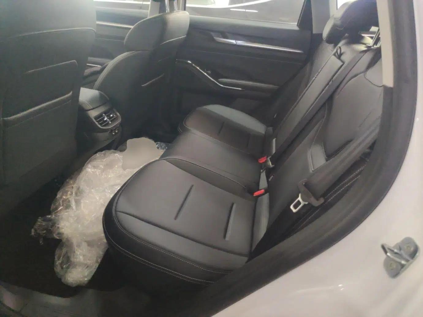 Haval H6 2024 1.5T Two-Wheel-Drive Classic Edition — миниатюра 20