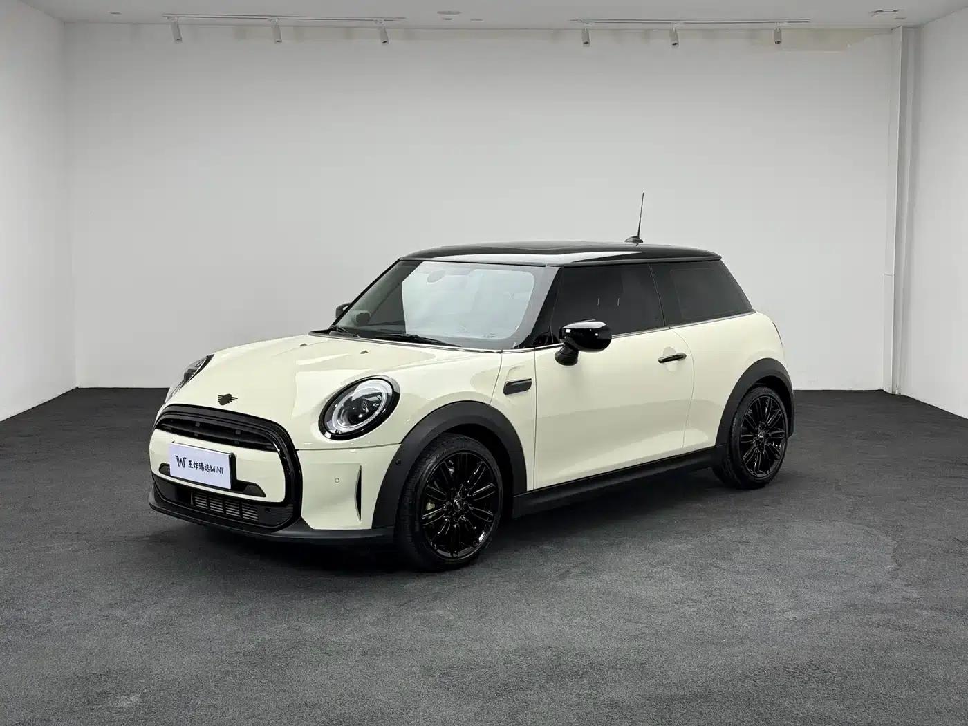 MINI 2023 1.5T COOPER Artist — миниатюра 2