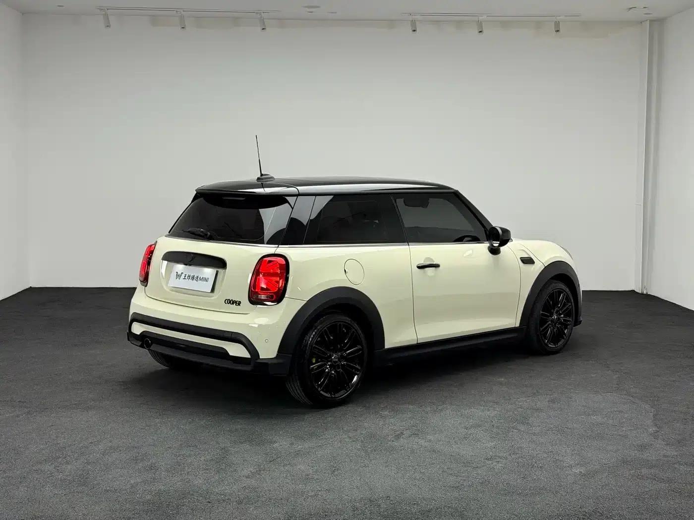 MINI 2023 1.5T COOPER Artist — миниатюра 16