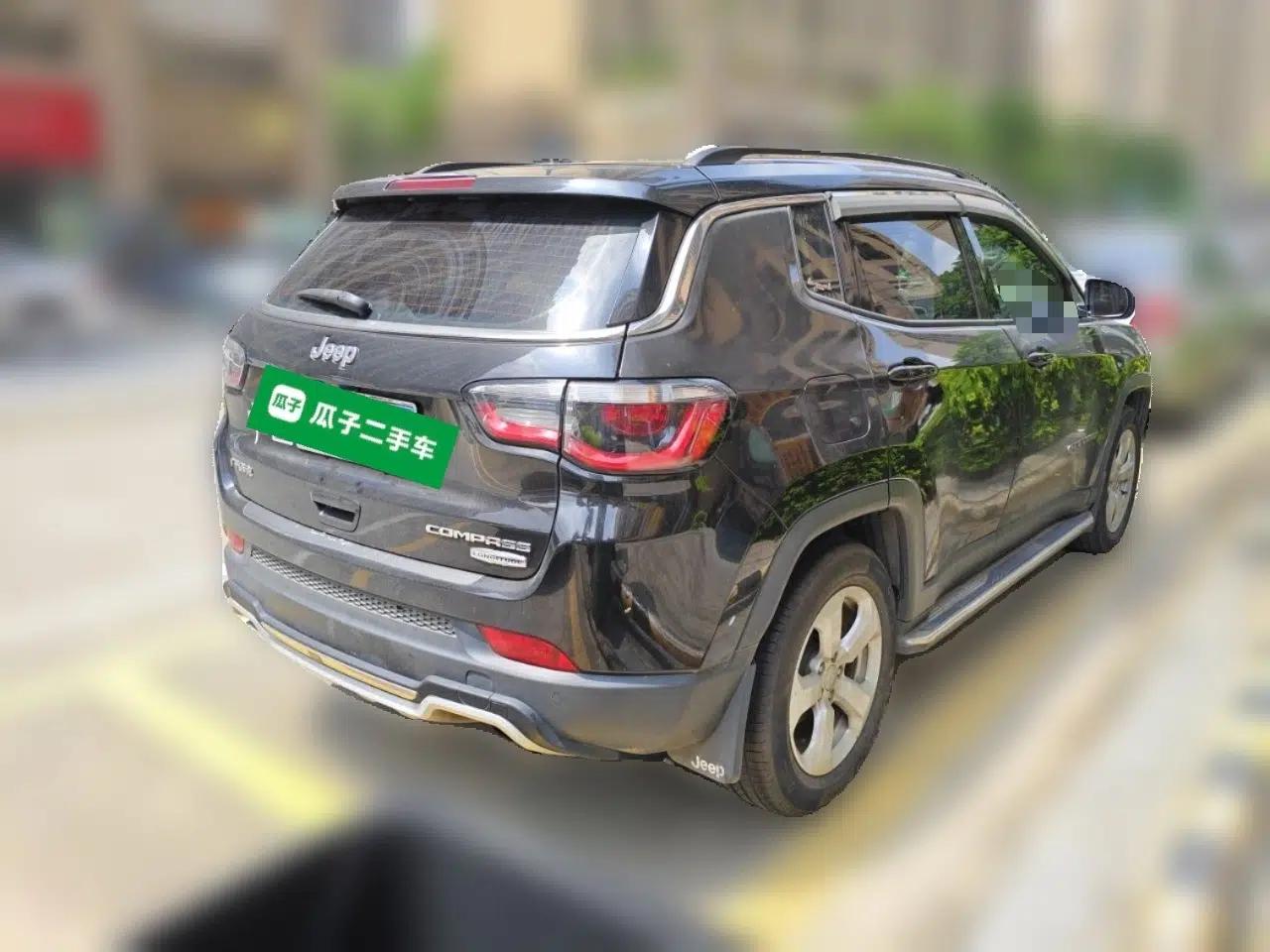 Jeep Compass 2017 200T Automatic Family Edition — миниатюра 6