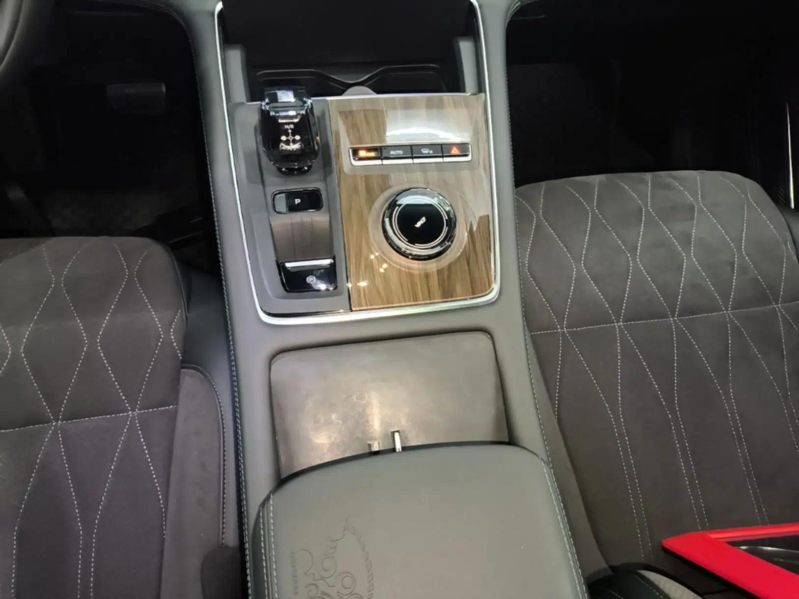 Geely Auto Monjaro L 2025 Dongfang Yao 2.0TD Automatic Lanxing Edition — миниатюра 22