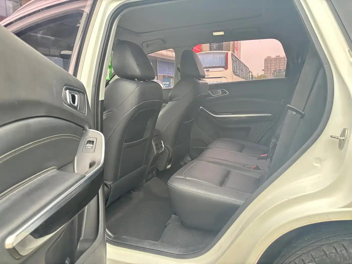 Chery Tiggo 8 2018 1.5TCI Automatic Luxury 5-seater — миниатюра 8