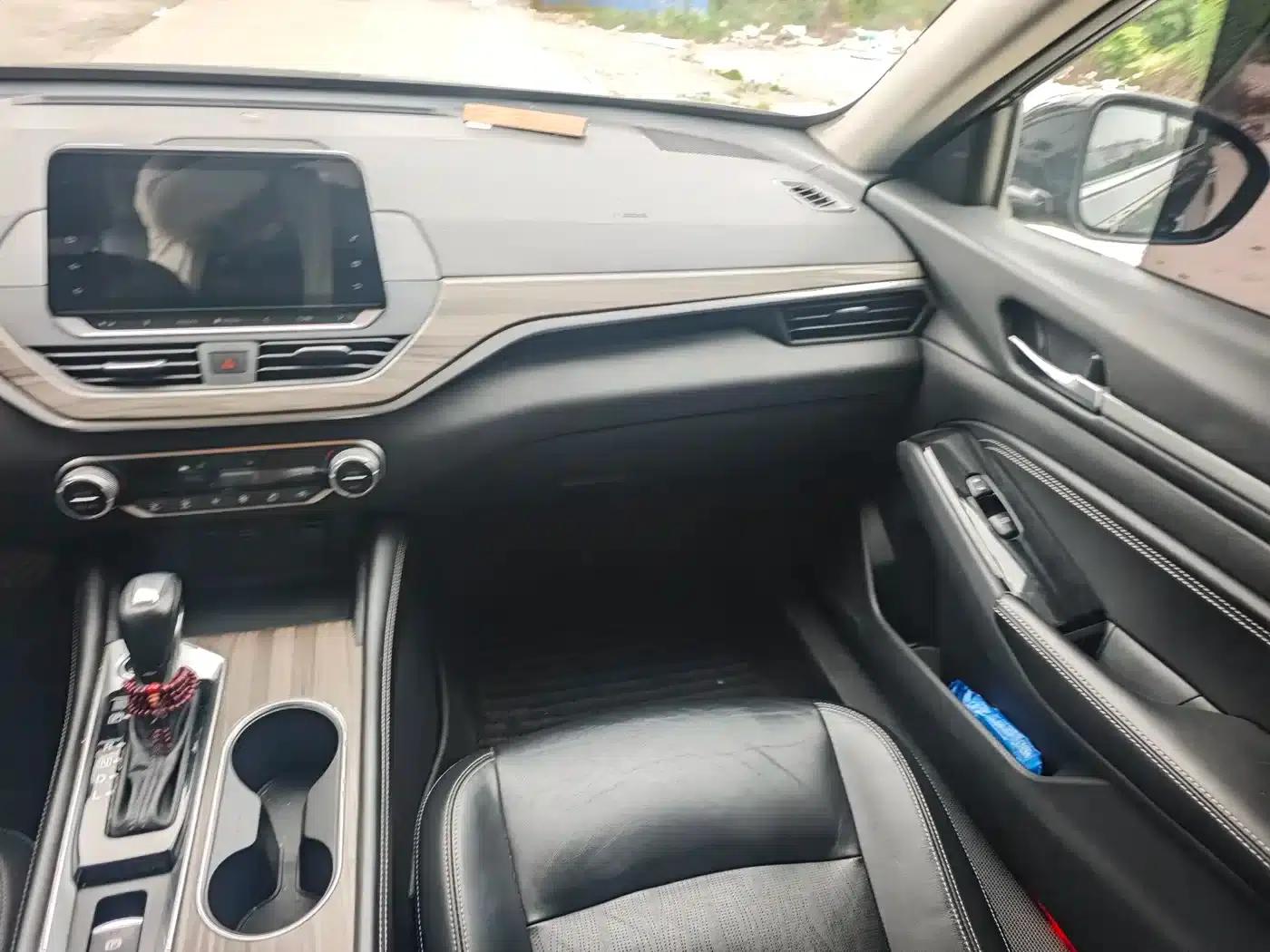 Teana 2020 2.0L XE Fashion Edition — миниатюра 9