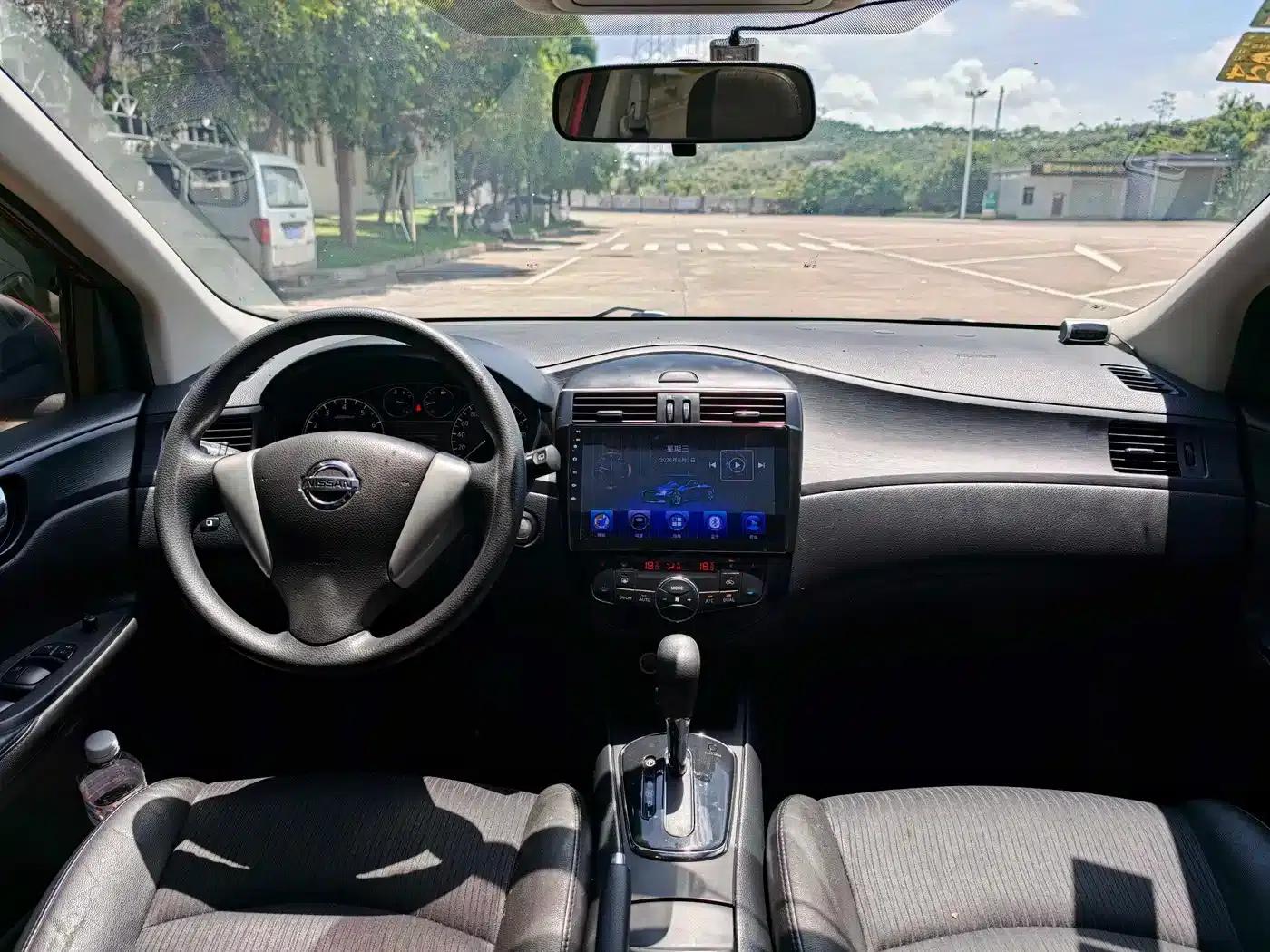 Tiida 2011 1.6L CVT Smart — миниатюра 5