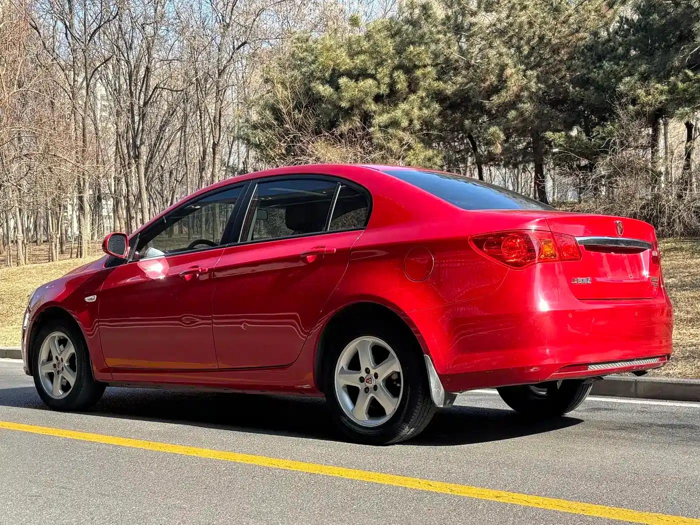 Roewe 350 2013 Model 350C 1.5L Automatic Delight Edition — миниатюра 4