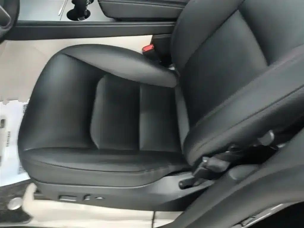 Model Y 2023 Rear-Wheel Drive — миниатюра 15