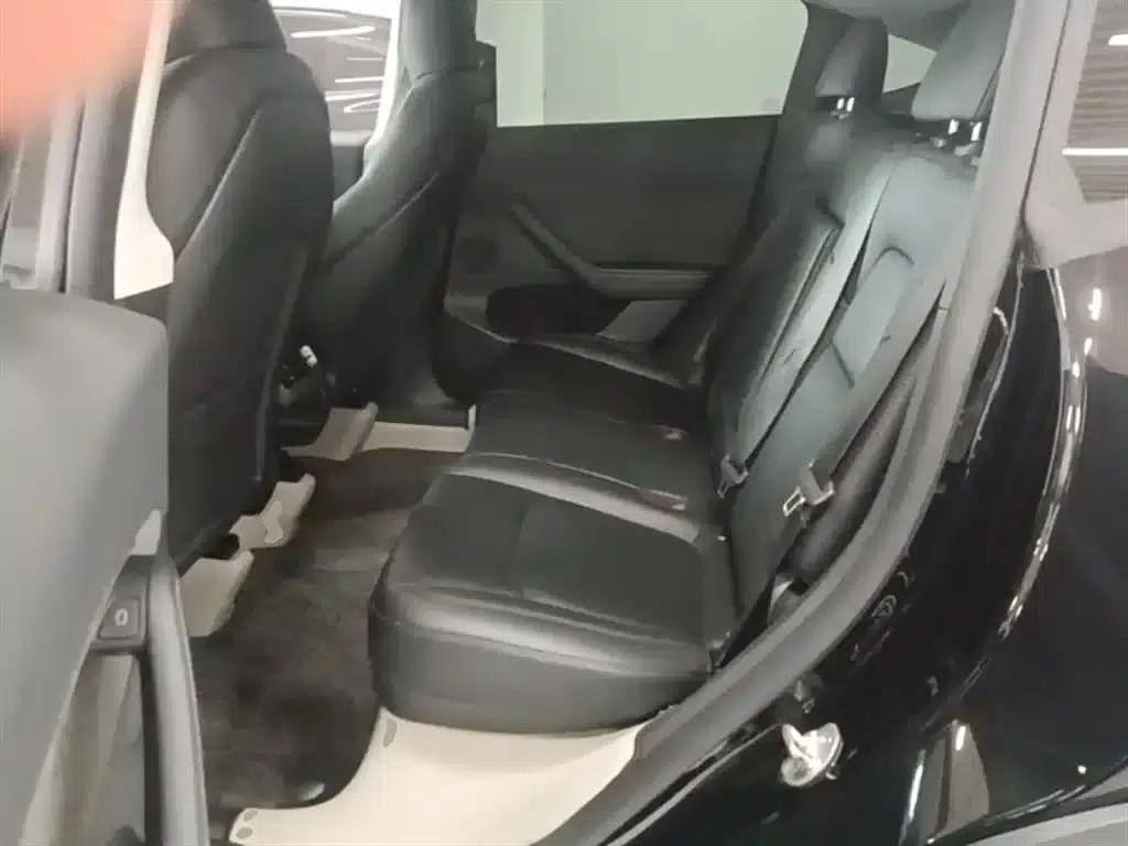 Model Y 2023 Rear-Wheel Drive — миниатюра 17