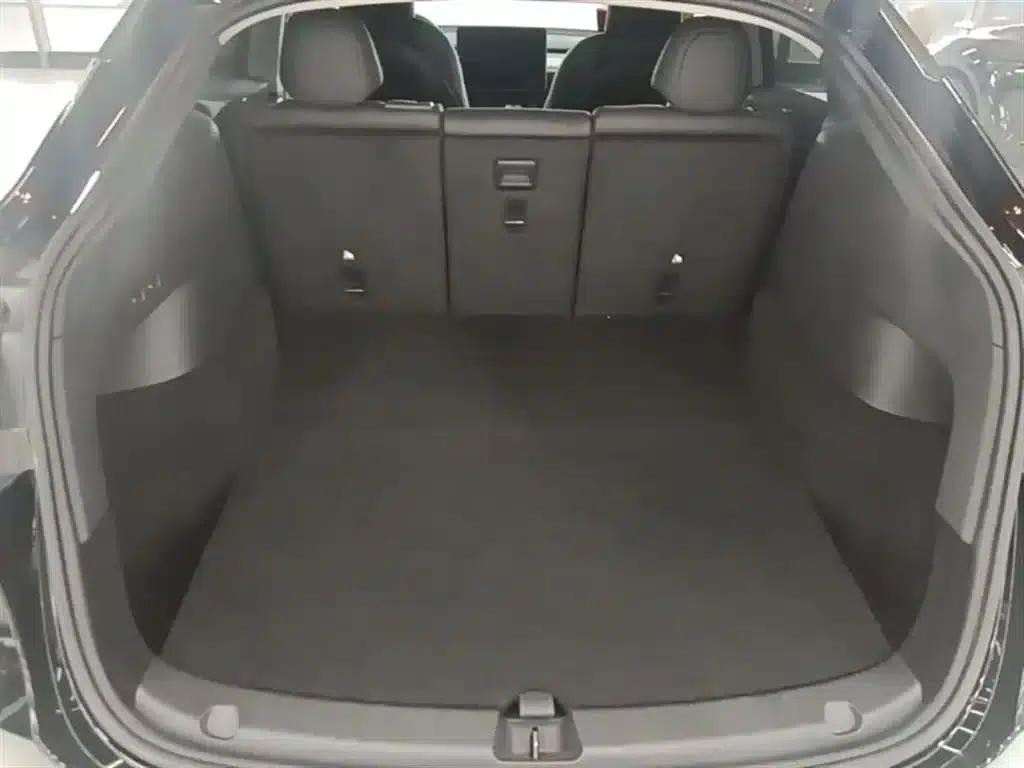 Model Y 2023 Rear-Wheel Drive — миниатюра 19