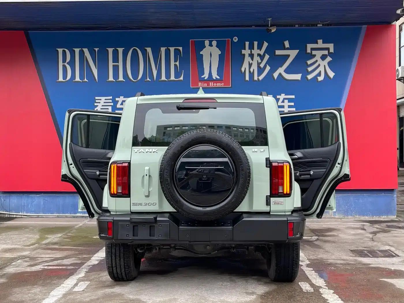 The 2021 Tank 300 City Edition 2.0T is very stylish. — миниатюра 20