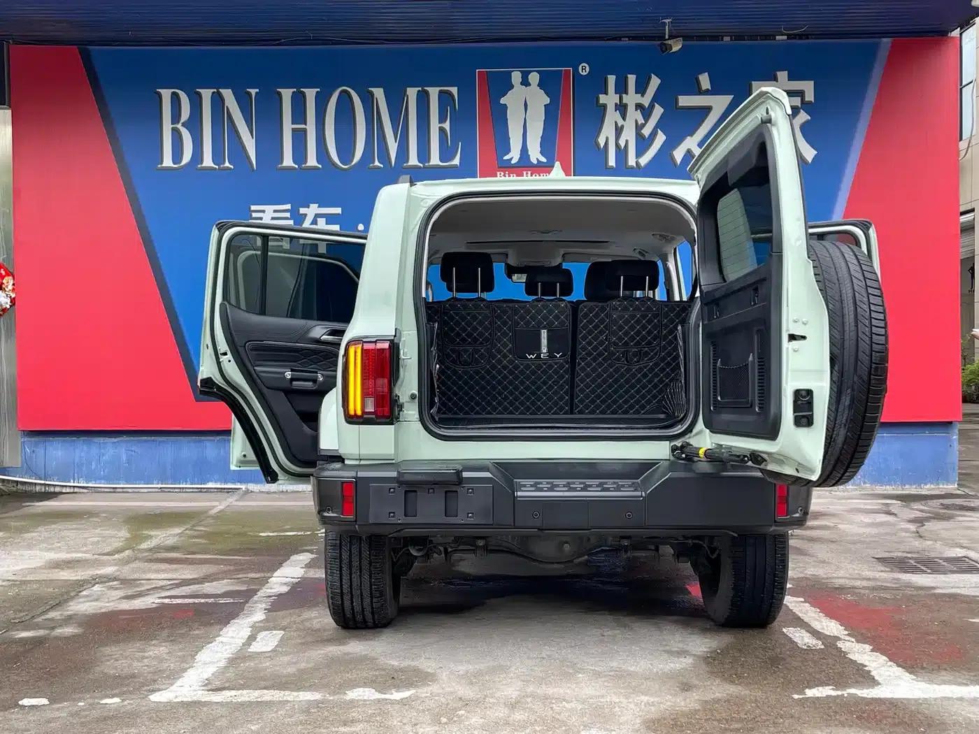 The 2021 Tank 300 City Edition 2.0T is very stylish. — миниатюра 21