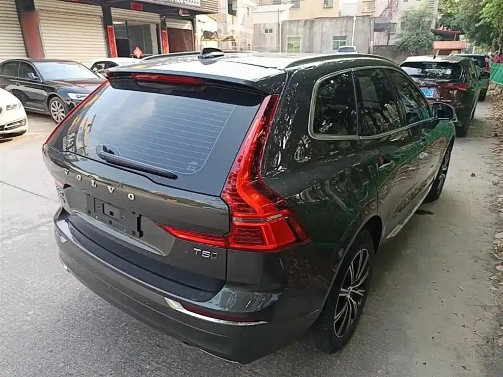 2021 Volvo XC60 T5 AWD Inscription Luxury Edition — миниатюра 7