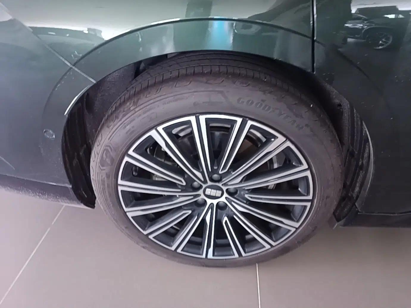 Geely Galaxy 8 2025 130km EM-P Starship Edition — миниатюра 11