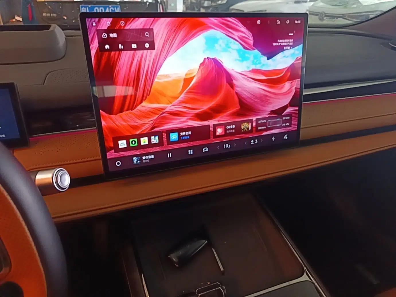 Geely Galaxy 8 2025 130km EM-P Starship Edition — миниатюра 15