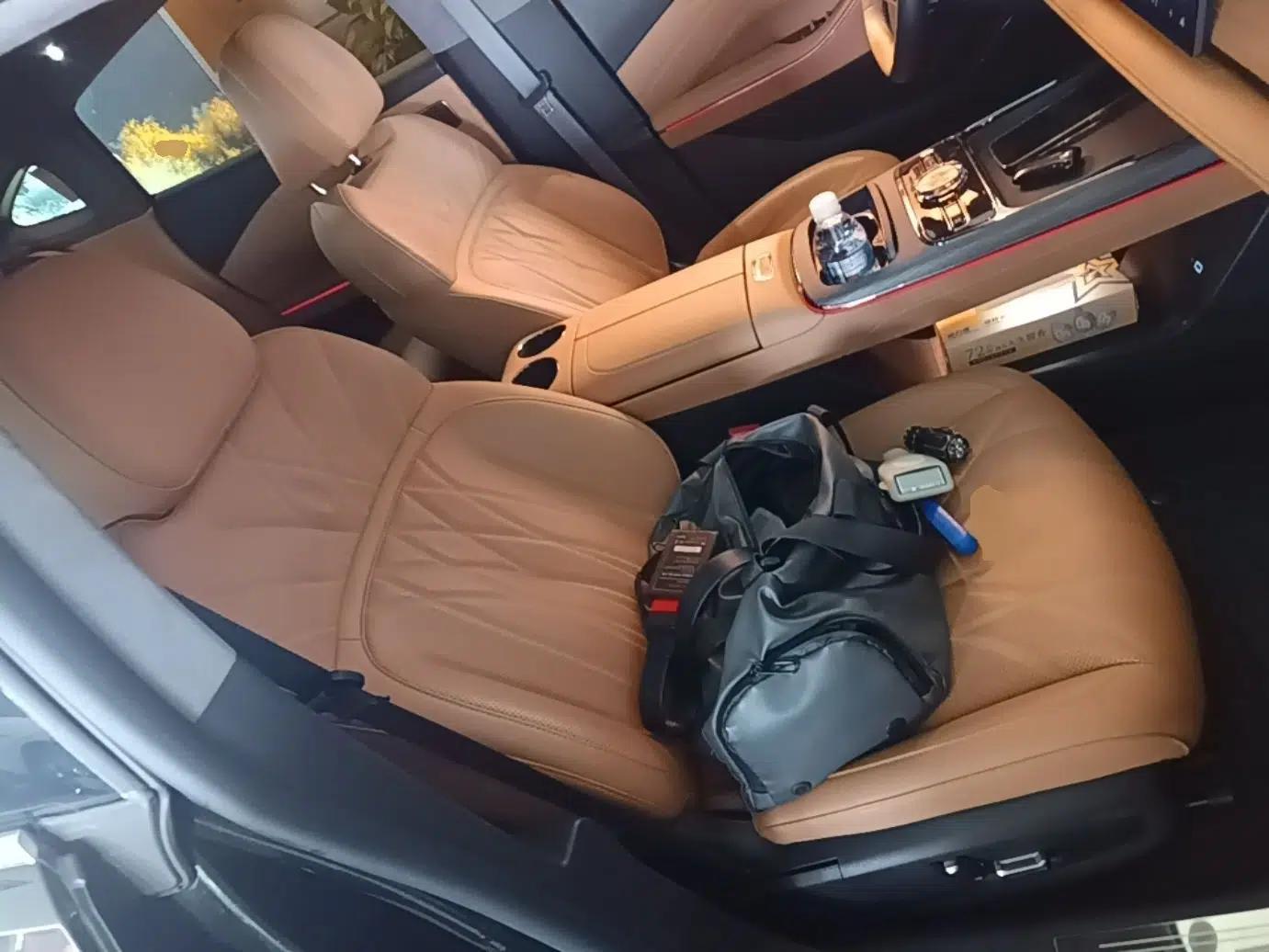 Geely Galaxy 8 2025 130km EM-P Starship Edition — миниатюра 19