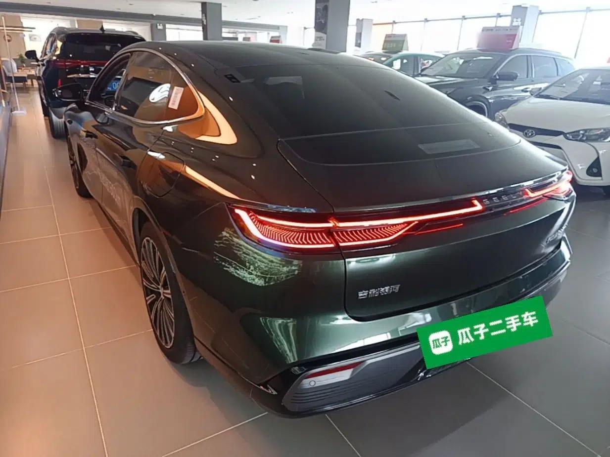 Geely Galaxy 8 2025 130km EM-P Starship Edition — миниатюра 4