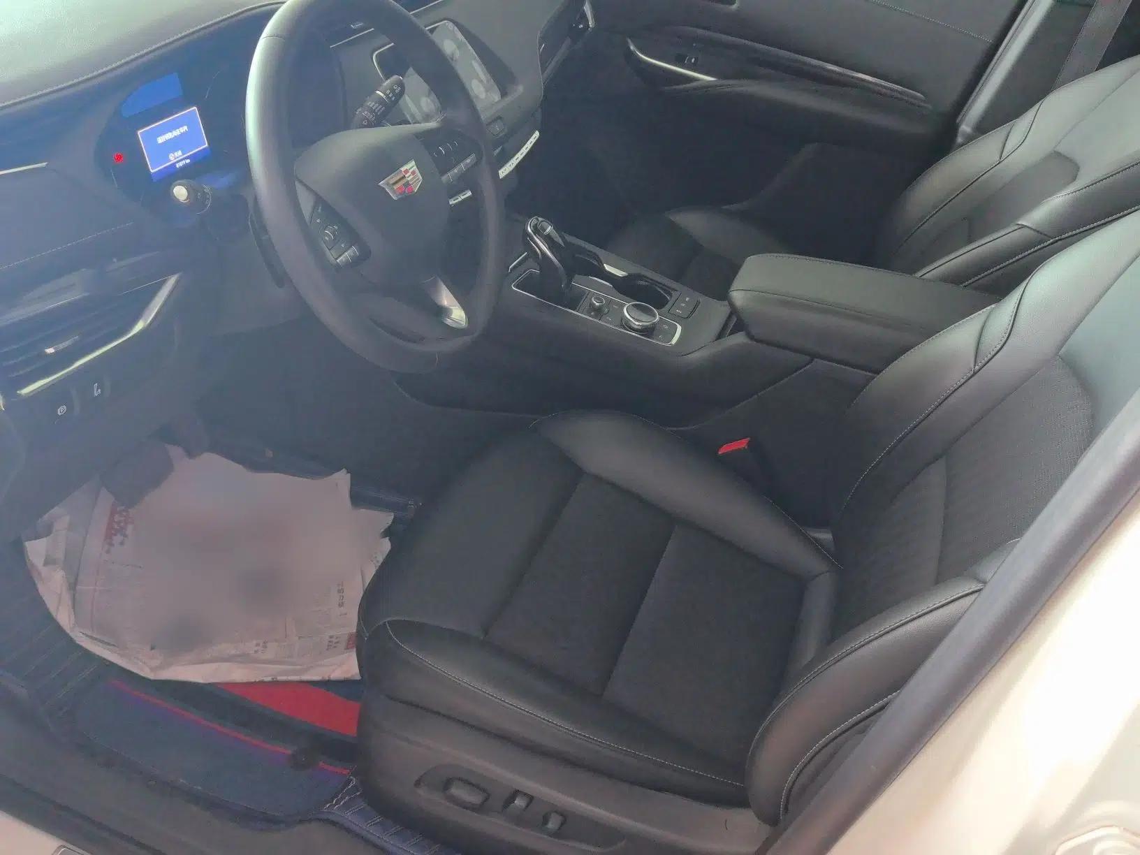 Cadillac XT4 2020 Revised Version 28T Two-Wheel Drive Tech Edition — миниатюра 11