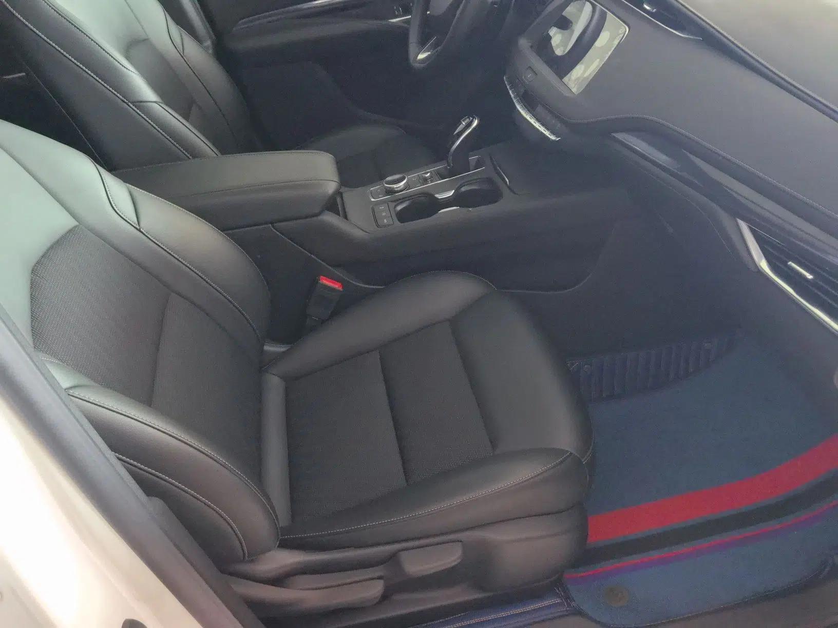Cadillac XT4 2020 Revised Version 28T Two-Wheel Drive Tech Edition — миниатюра 15