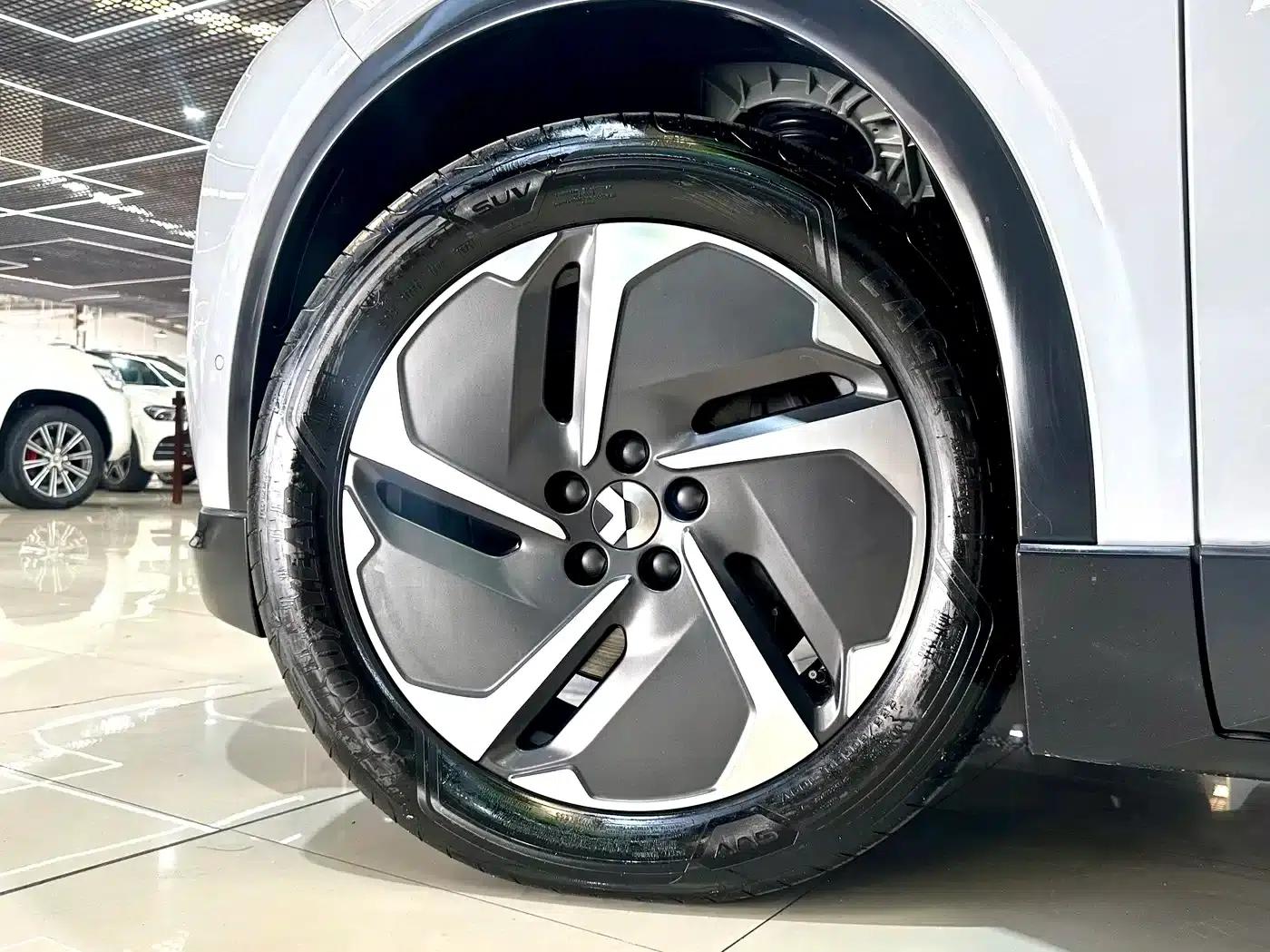 NIO EC6 2024 model 75kWh — миниатюра 8