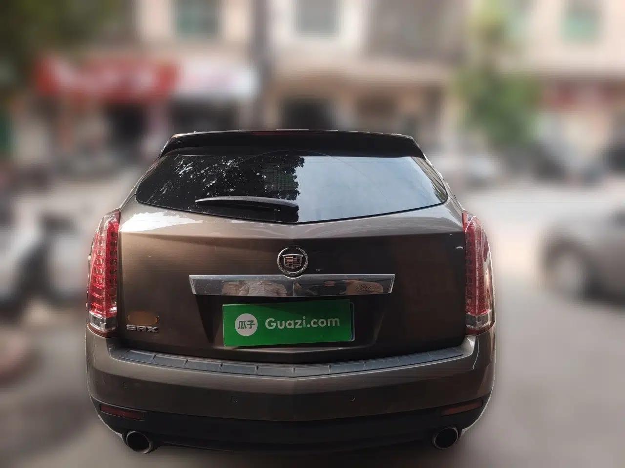 Cadillac SRX 2013 3.0L Elite Model — миниатюра 5