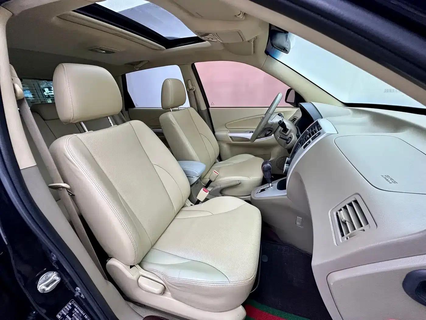 Tucson 2013 2.0L Automatic 2WD Comfort Model — миниатюра 13