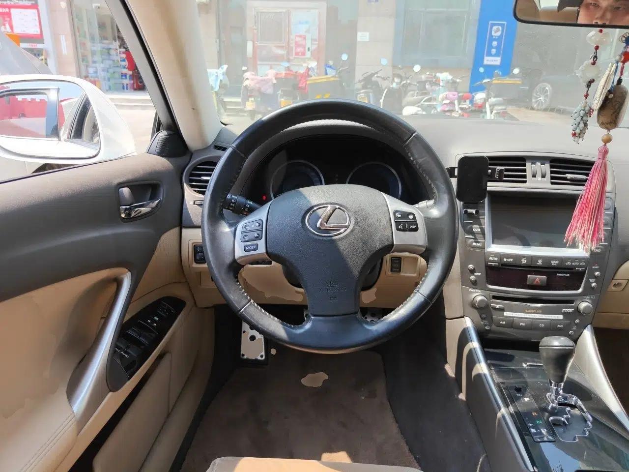 Lexus IS 2011 250 Elite Edition — миниатюра 10