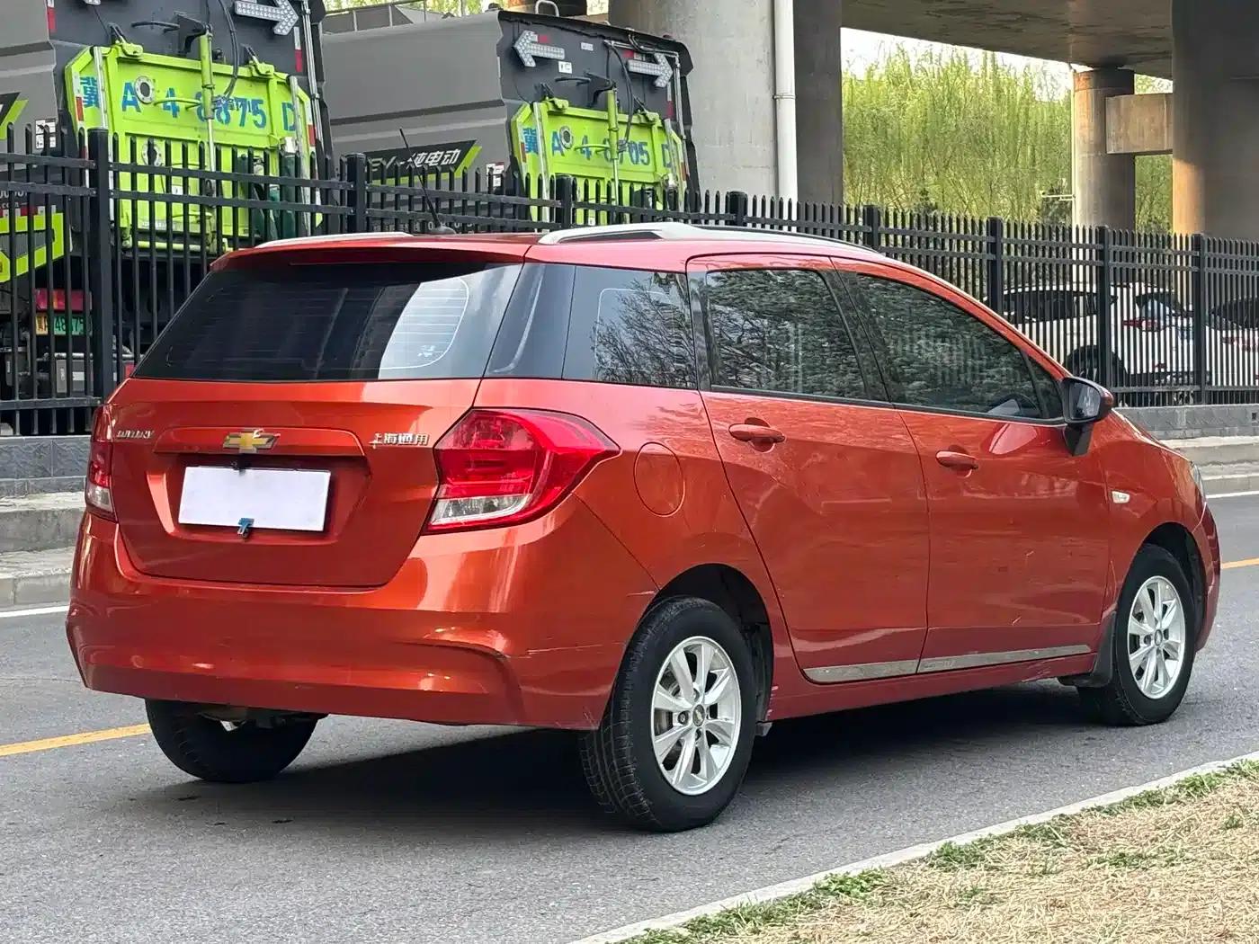 Chevrolet Aveo RV 2016 1.5L Manual Comfort Edition — миниатюра 6