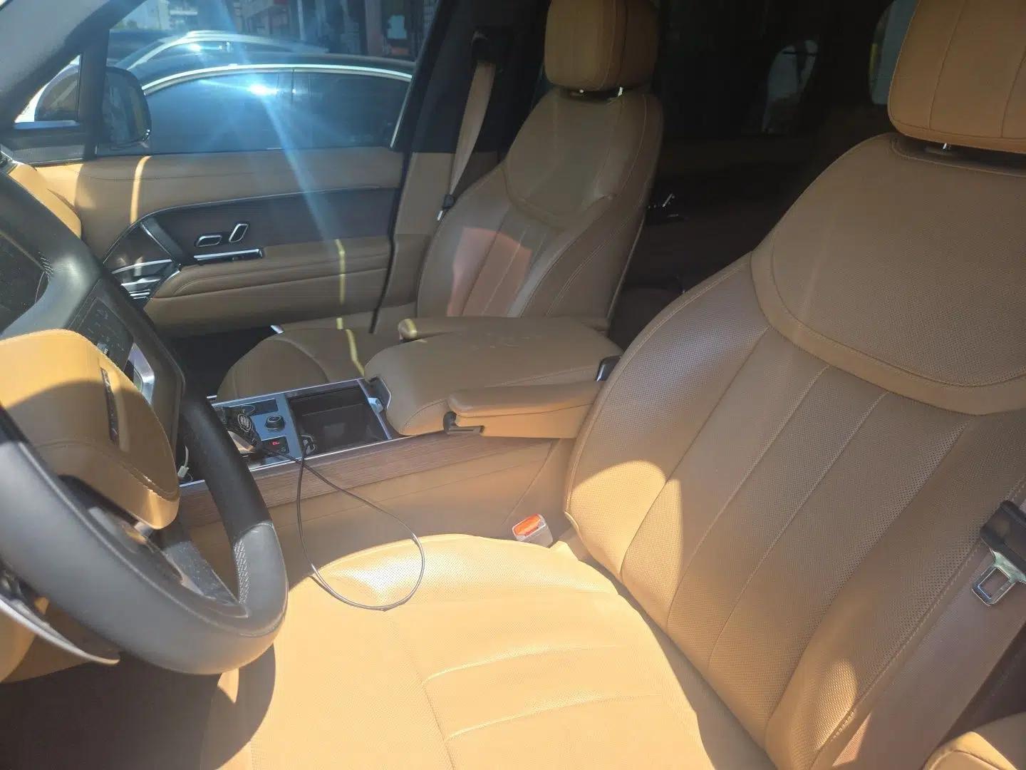 Land Rover Range 2023 3.0 L6 400 PS Prestige Seven-Seater Extended Version — миниатюра 15