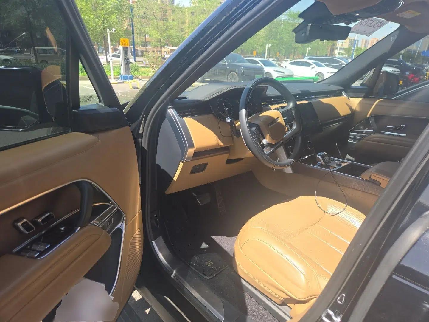 Land Rover Range 2023 3.0 L6 400 PS Prestige Seven-Seater Extended Version — миниатюра 16