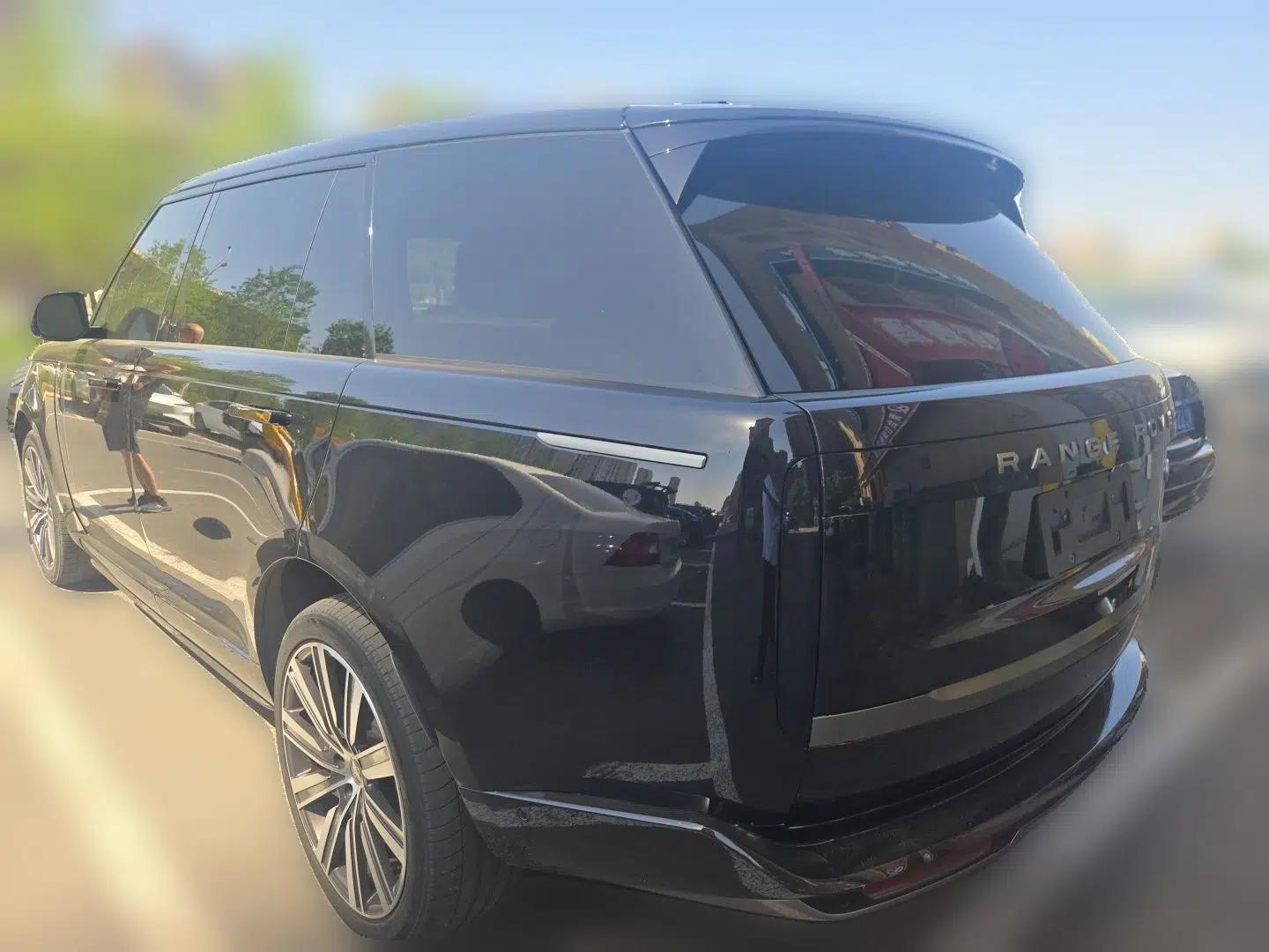 Land Rover Range 2023 3.0 L6 400 PS Prestige Seven-Seater Extended Version — миниатюра 4