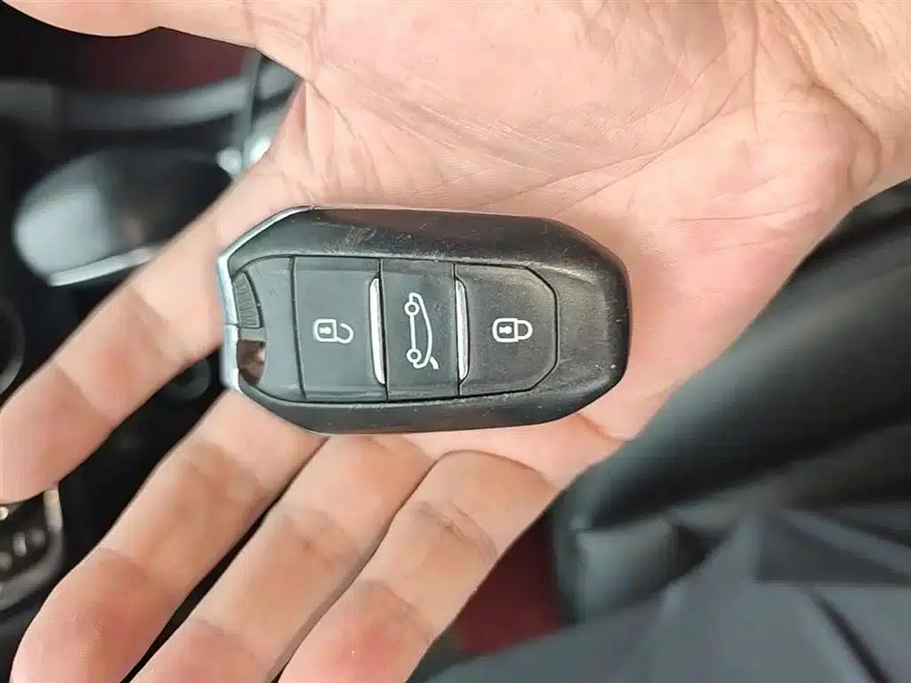 Citroën C4L 2014 1.6THP Smart Drive Automatic Smart Edition — миниатюра 9