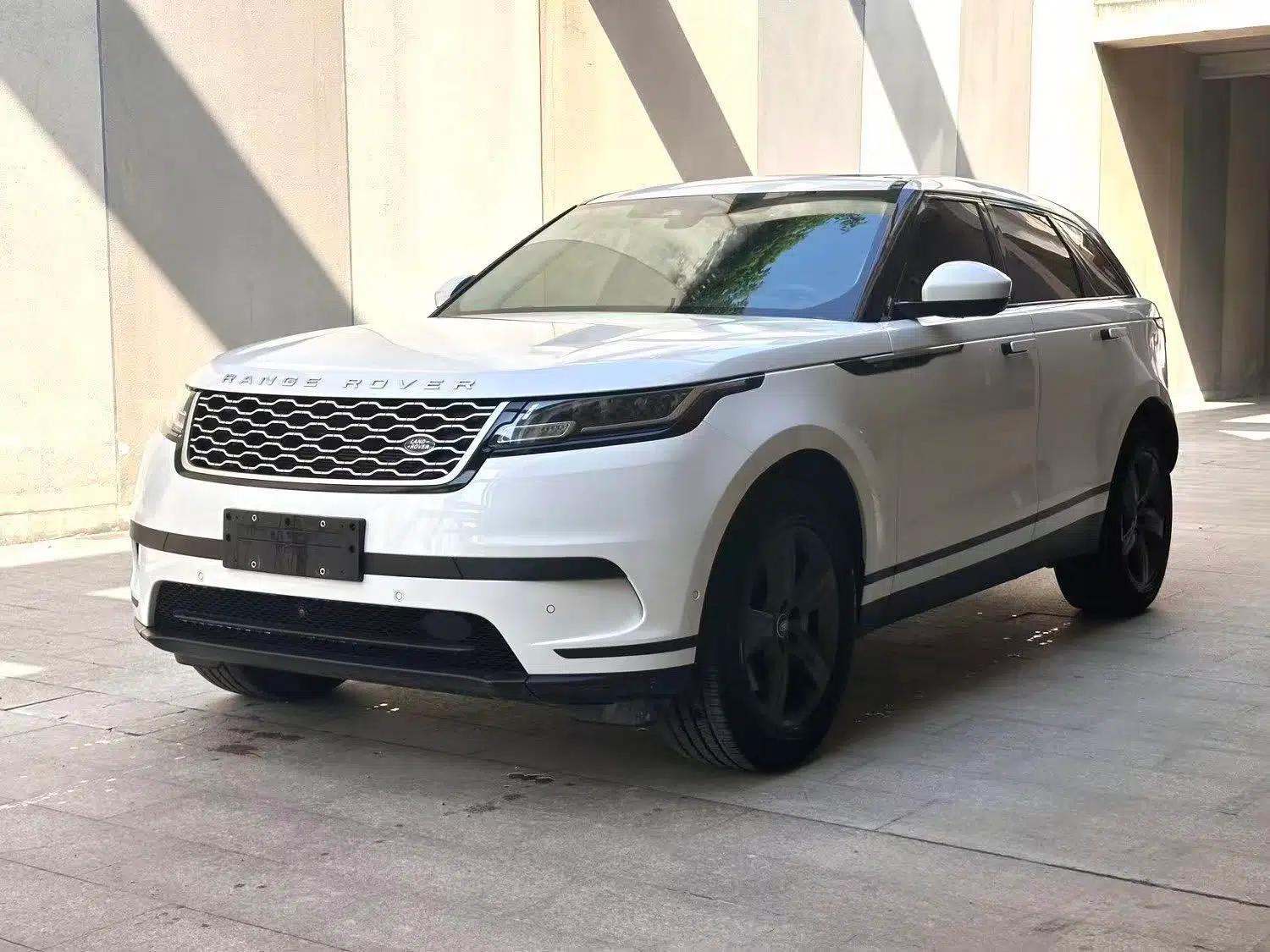 Land Rover Range Velar 2022 250 PS — миниатюра 1