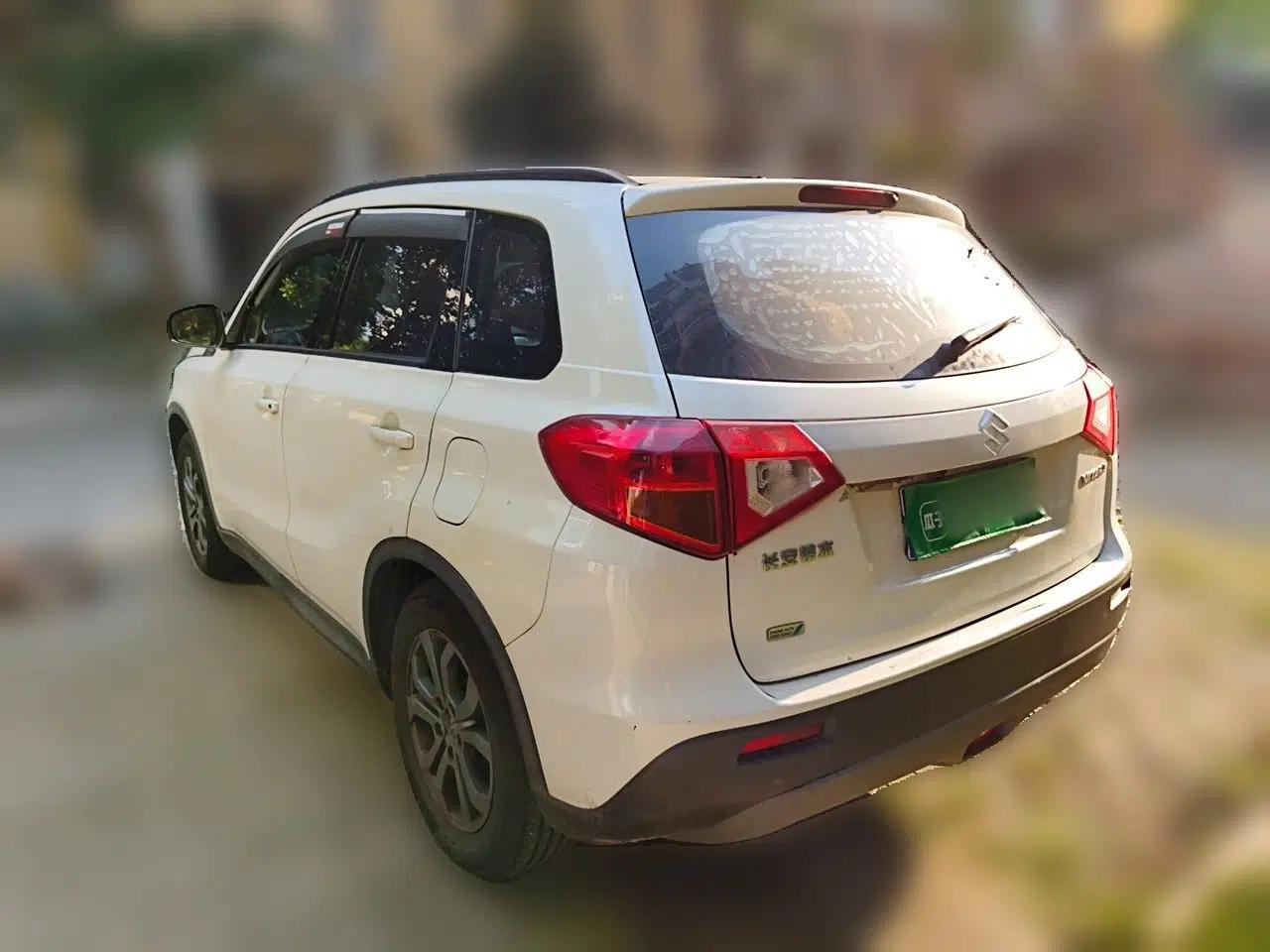 Suzuki Vitara 2016 1.6L Manual Two-Wheel Drive Entry-Level Trim — миниатюра 4