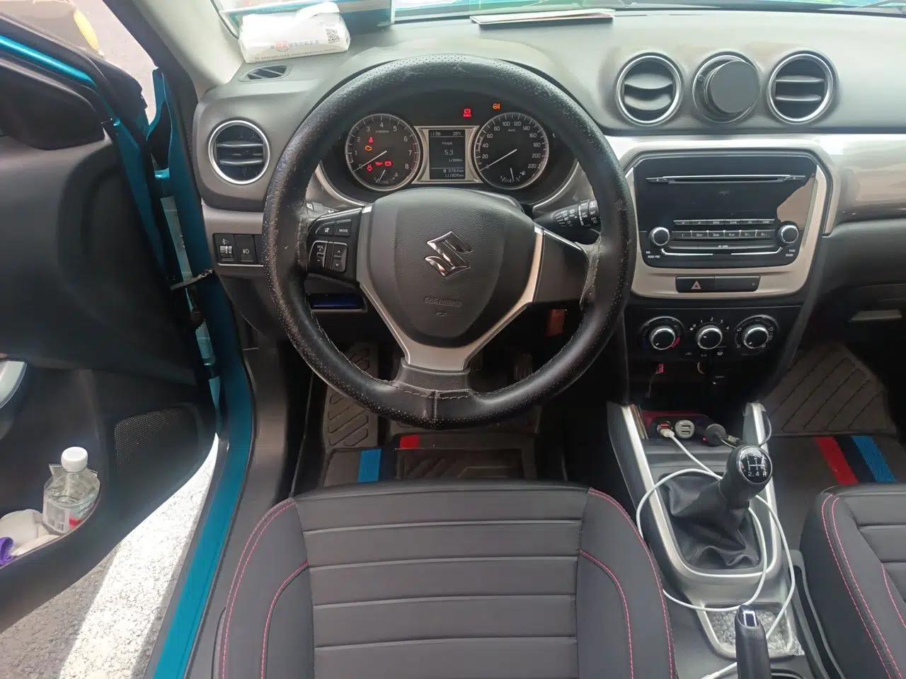 Suzuki Vitara 2016 1.6L Manual Two-Wheel Drive Entry-Level Trim — миниатюра 10
