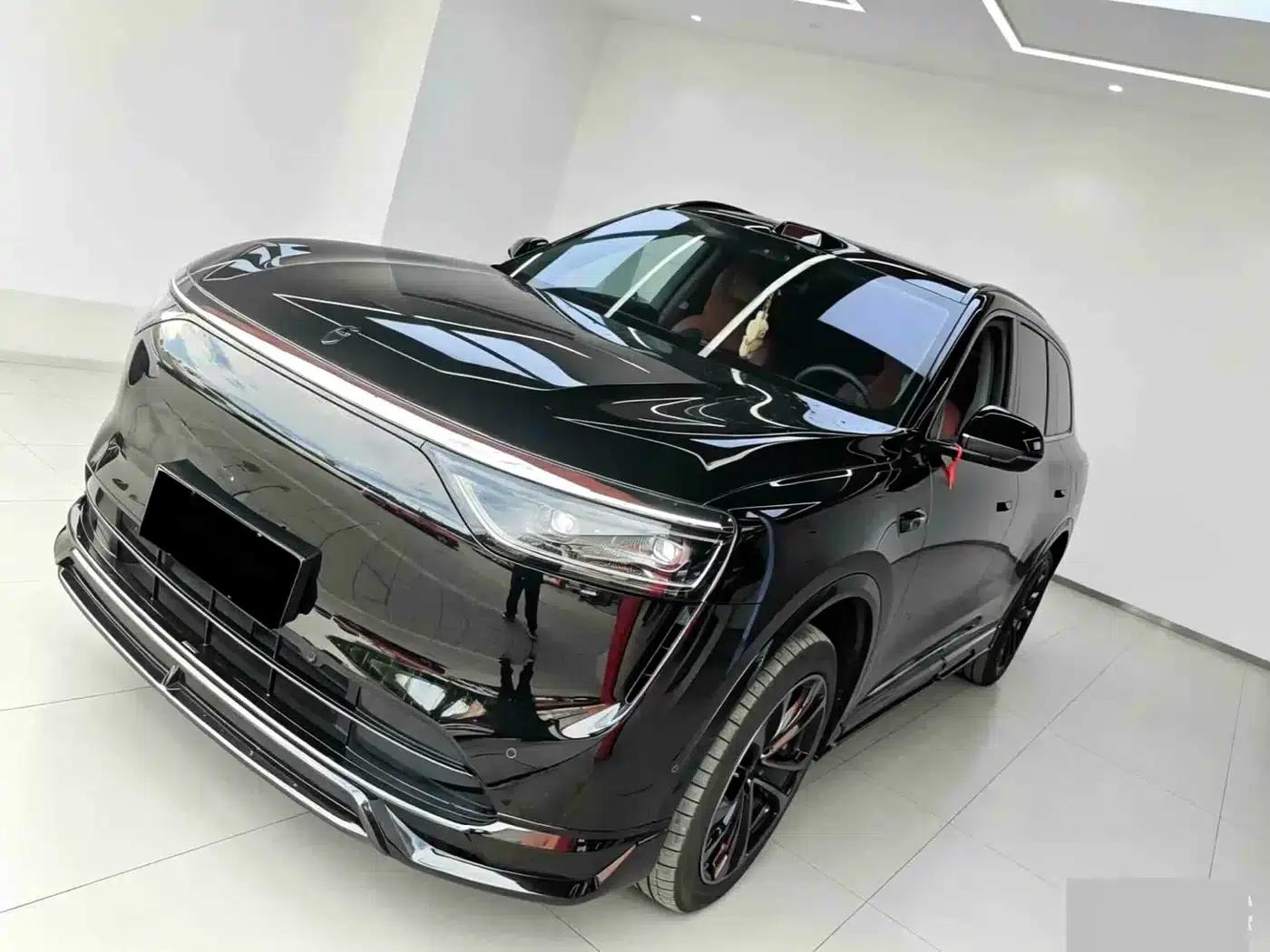 Wenjie M8 2025 Extended Range Max+ Version (53.4kWh, 6-seater, 192-line LiDAR) — миниатюра 1