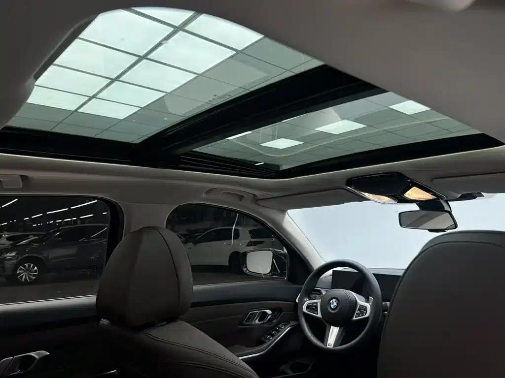 2023 BMW 3 Series 320Li M Sport Package — миниатюра 21