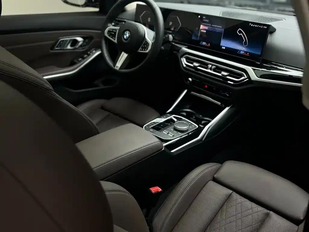 2023 BMW 3 Series 320Li M Sport Package — миниатюра 10