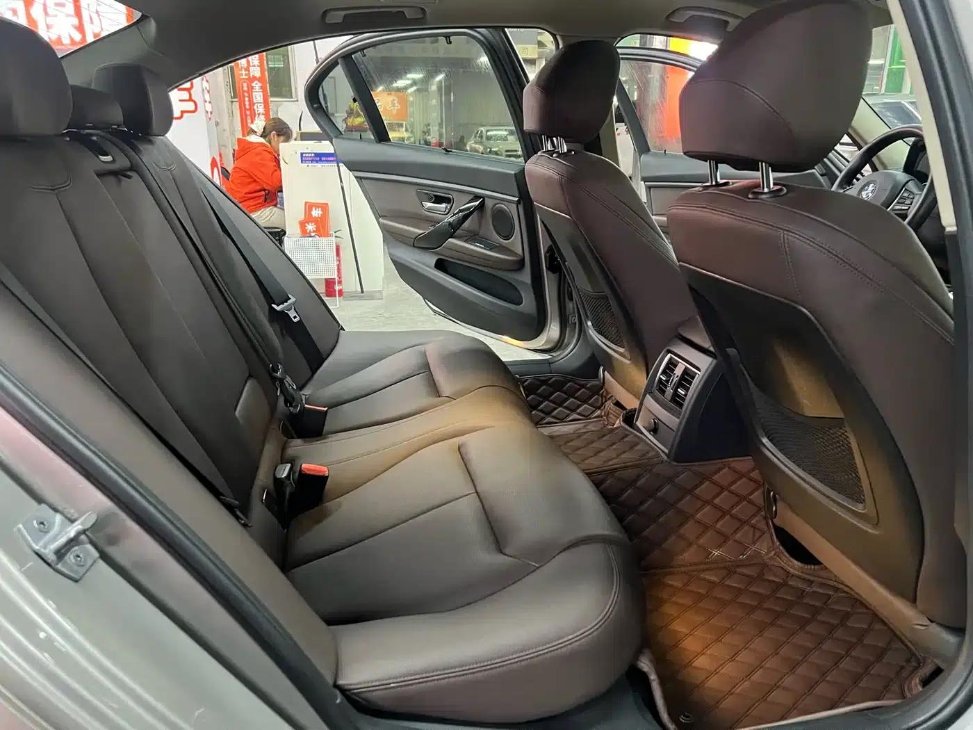 BMW 3 Series 2018 320Li Fashion Edition — миниатюра 10