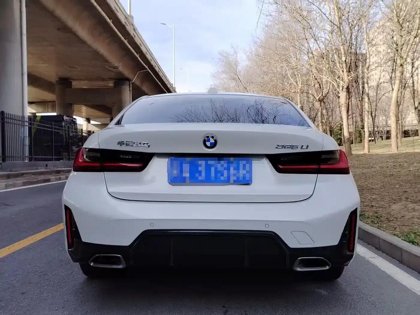 2023 BMW 3 Series 325Li M Sport Package — миниатюра 10