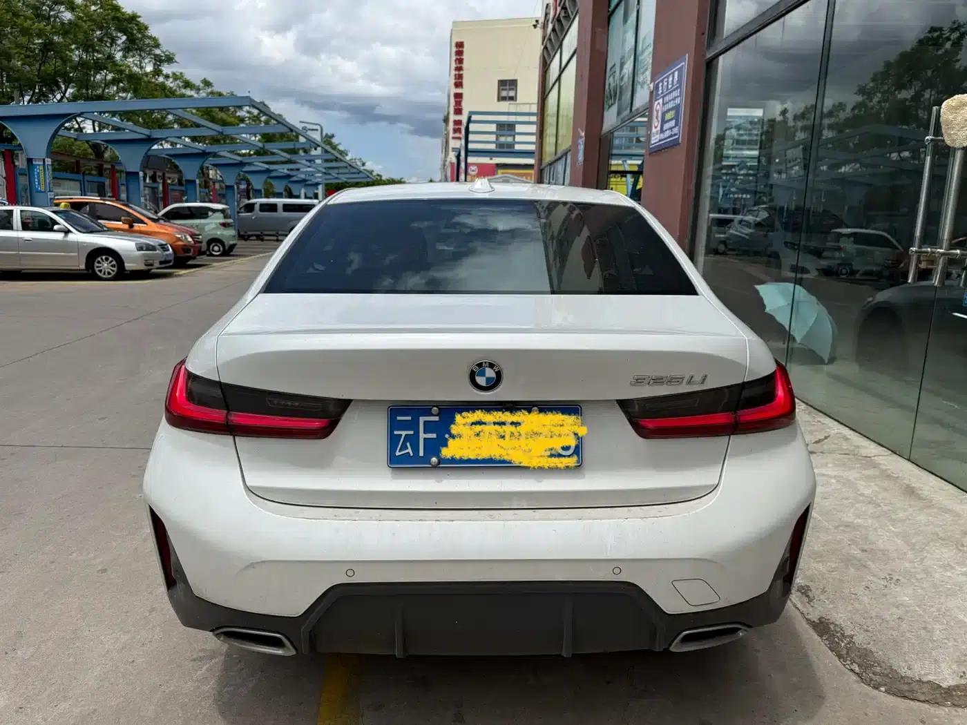 2024 BMW 3 Series 325Li M Sport Package — миниатюра 3